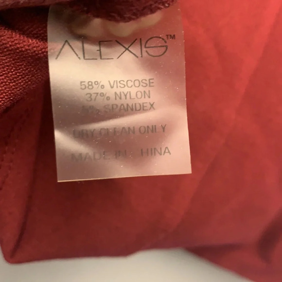 Alexis off the shoulder top - Picture 5 of 6